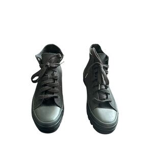 No Boundaries Charcoal High-Top Sneakers NWOT
